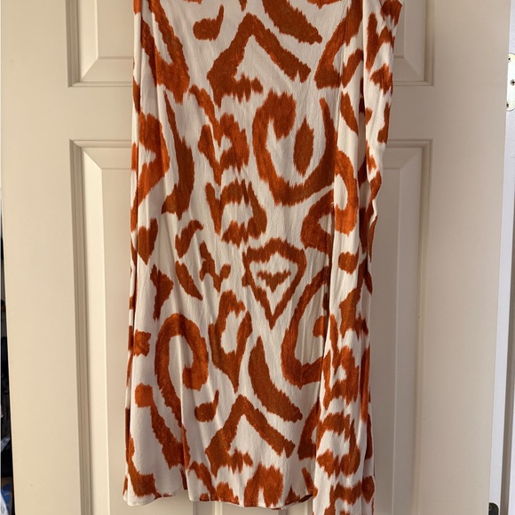 H&M Dresses & Skirts - H&M Rust & White Animal Print Blouse